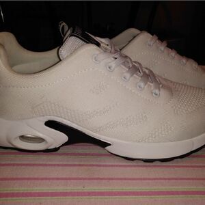 Women's casual ultra light weight sneakers